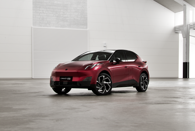 Lynk & Co 02
