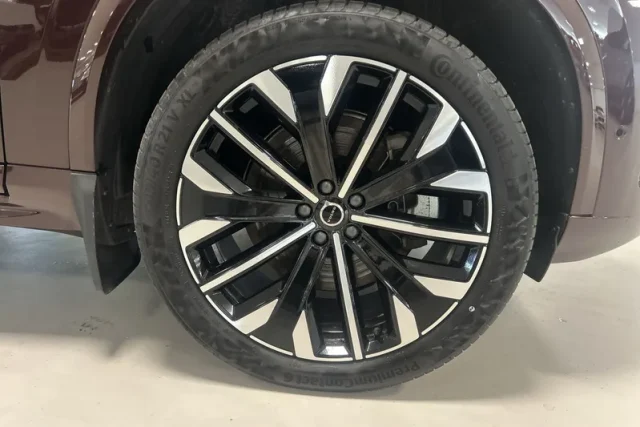 XC90 T8 Plug-In Hybrid AWD